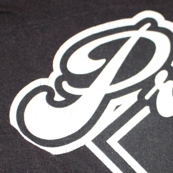 Obey T-shirt - Picture 2 of 3